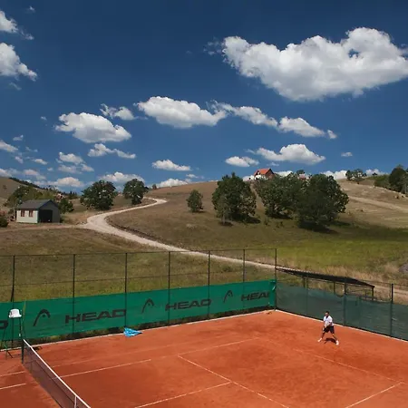 Aparthotel Tennis Club *